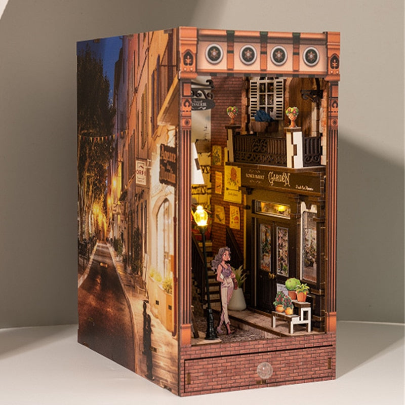 City Street View DIY Book Nook Kit